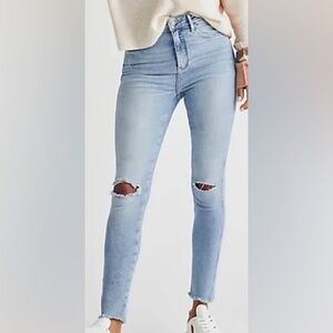 Free People Light Wash Distressed Frayed Hem Skinny Jeans